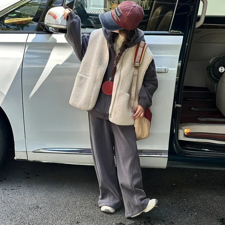 女童马甲卫衣套装加绒加厚秋冬2025新款儿童初冬女大童三件套冬季
