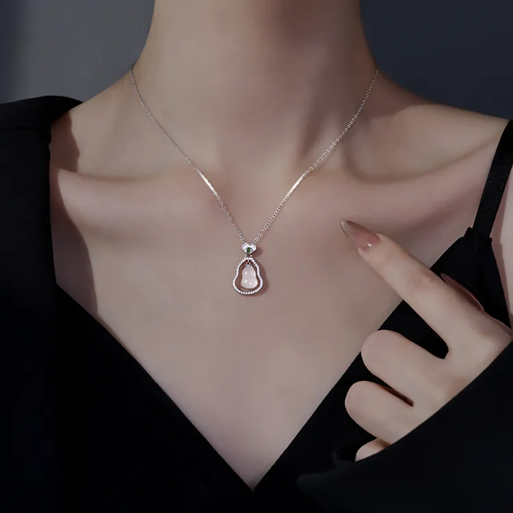 925纯银玉髓葫芦项链女款2025年新款爆款夏高级感气质吊坠毛衣链
