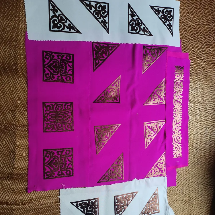 少数民族背带配缝线