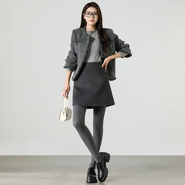 燕苹冬季新款时尚极简风高腰加厚舒适带内里仿毛呢短裙ZQY25-102