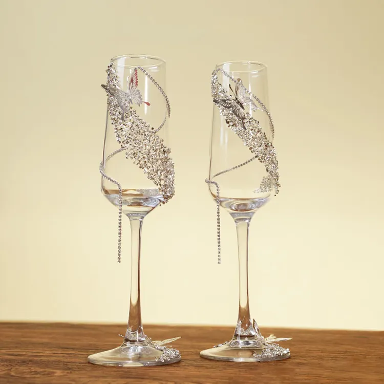 新人婚礼敬酒杯创意香槟高脚杯一对自制碎钻diy送闺蜜订婚礼物