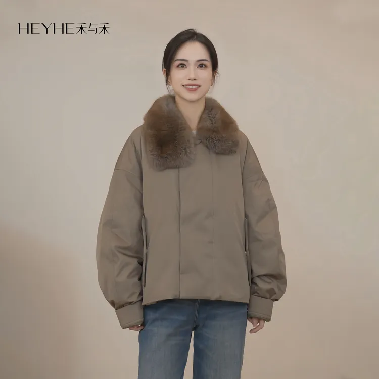 小禾【紫狐】95白鹅绒进口三醋酸紫狐短绒毛领宽松休闲巴恩风鹅绒服