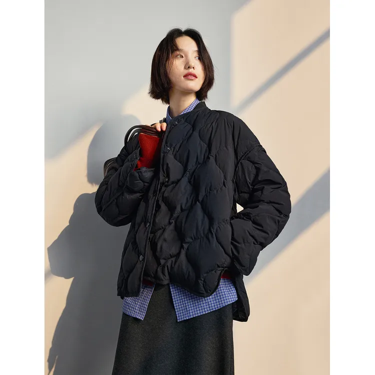 鲸乎极简宽松巴恩风轻薄羽绒服女绗缝菱形外套25秋冬90白鸭绒上衣