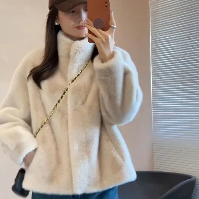 水貂绒皮毛一体外套女冬季2025新款立领加厚加绒保暖短款毛绒上衣