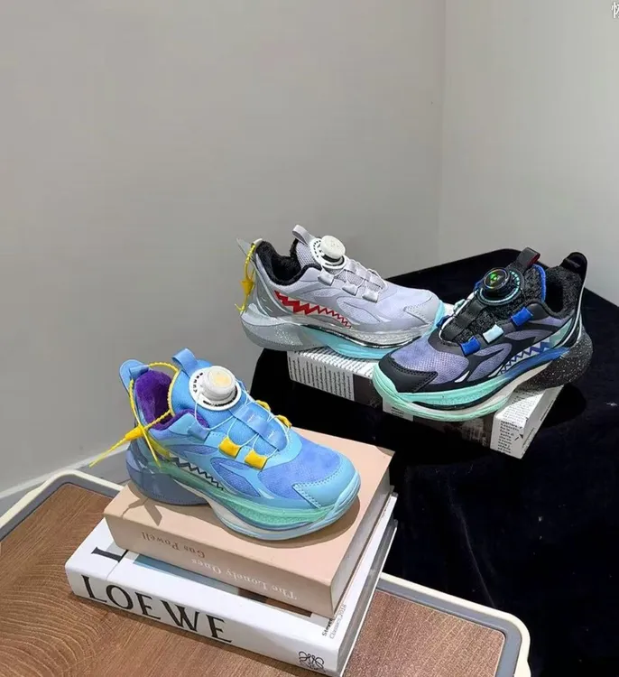 冬季新品!(二棉)超轻实心底儿童运动品质童鞋626