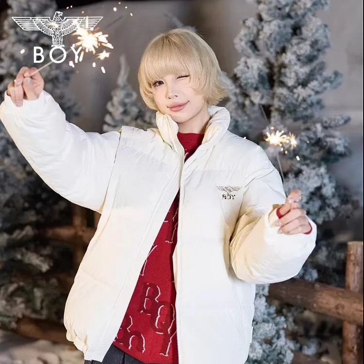 【松露奶油】BOYLONDON立领短款提花羽绒服90绒2025年冬新款N28045