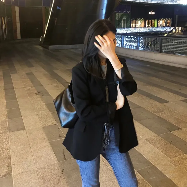 黑色西装外套女小个子春秋短款高级感炸街韩版休闲显瘦小西服新款