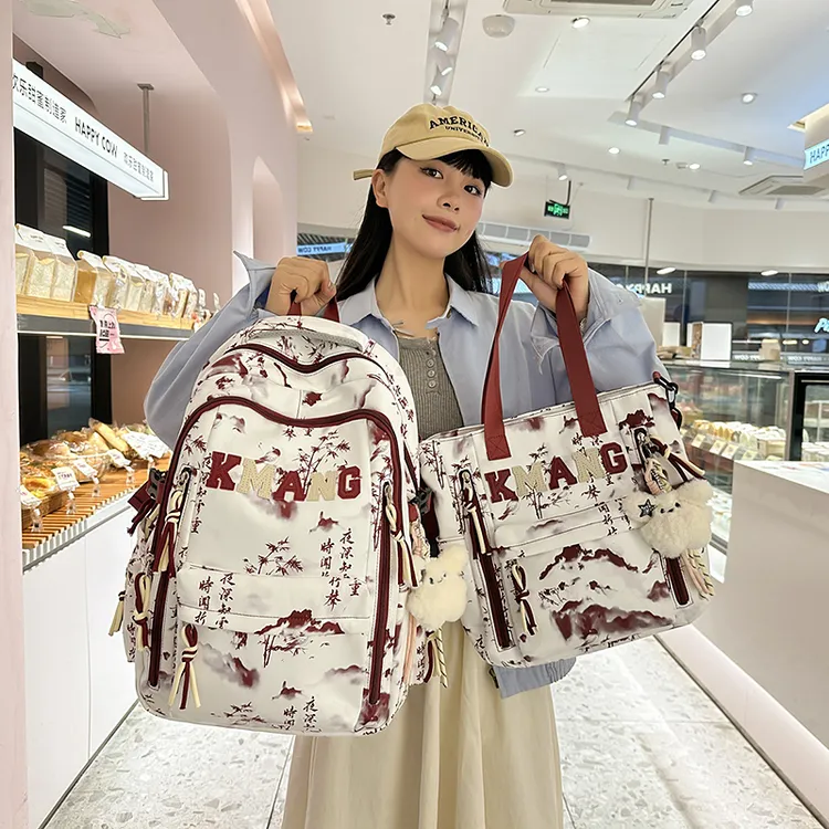 书包女生小学生六年级减负护脊超轻便高中大容量初中生双肩包新款