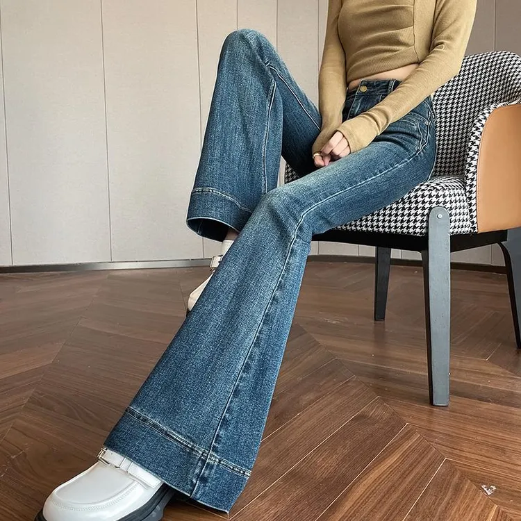 复古微喇牛仔裤女春秋季新款高腰显瘦怀旧港风垂感马蹄喇叭裤子