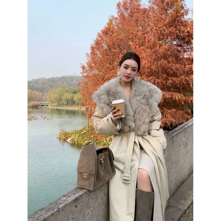 冯薪颖【加州暖阳】进口狐狸毛领90白鸭绒 派克羽绒服 Q512610