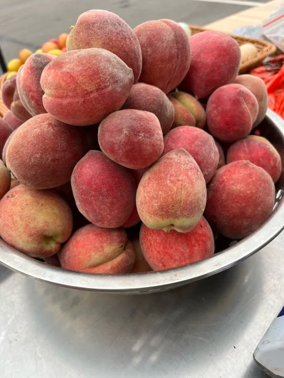 （顺丰包邮）衡阳本地猪血桃（贵在运费）