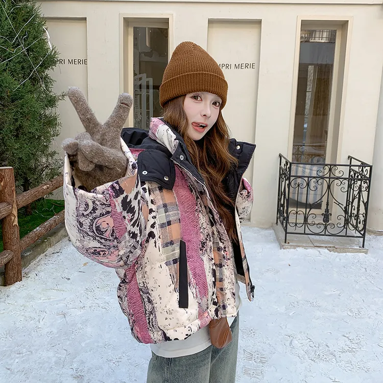 今年流行巨好看复古印花小个子短款羽绒服2025冬装新款面包服外套