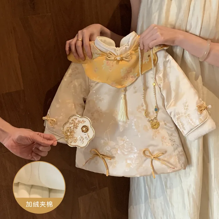 小沐沐女童国风连衣裙周岁礼服新年2026新款冬小童女宝宝拜年服