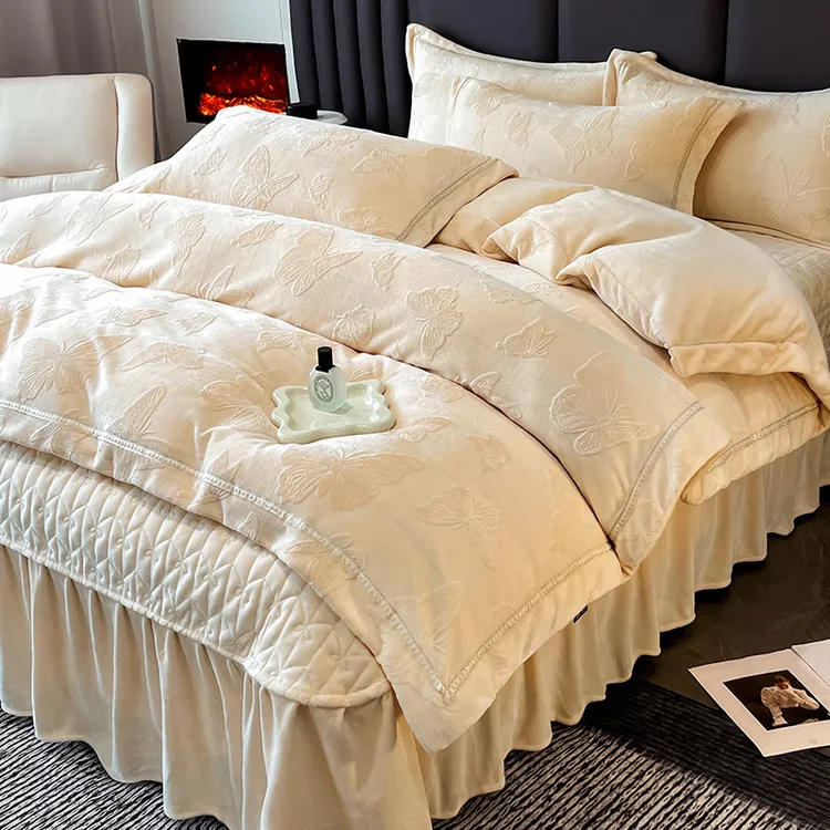 冬季新款轻奢雕花款牛奶绒床盖款四件套防滑保暖防静电