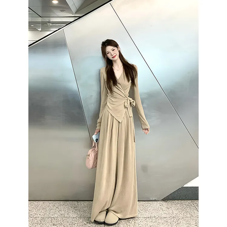 高个子早春搭配一整套时尚套装女v领绑带上衣休闲阔腿裤两件套