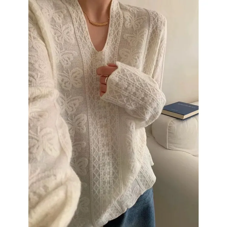 谁穿都好看！韩系风气质V领蝴蝶蕾丝钩花针织衫套头打底上衣毛衣女