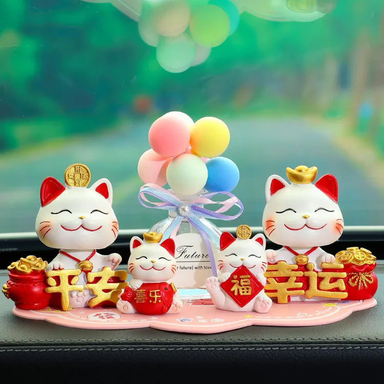 招财猫汽车摆件香水座车内中控台装饰品网红装饰品平安幸运猫女神