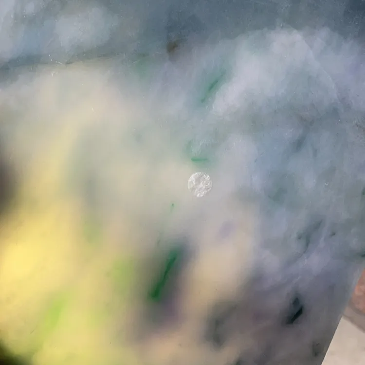 冰黄翡翠财神吊坠