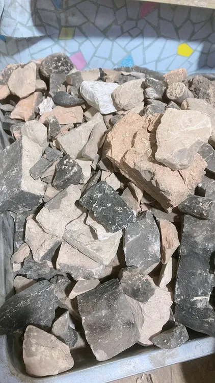 边角，不可食用土土