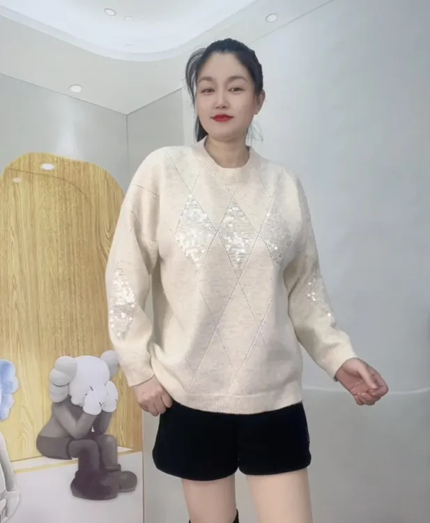 秋冬款8106款休闲时尚气质显瘦短款百搭宽松圆领女士毛衣