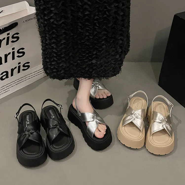 法式厚底增高露趾交叉凉鞋女夏季新款外穿罗马松糕底凉鞋沙滩鞋子