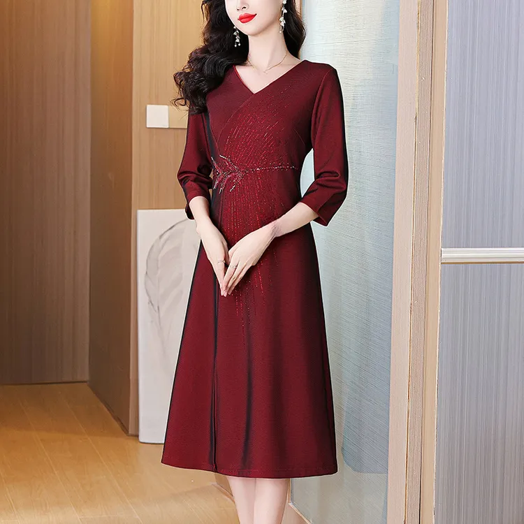 喜婆婆婚宴装红色礼服裙2025秋季新款气质优雅妈妈连衣裙