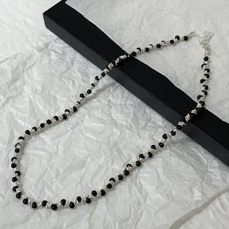 钛钢项链 LARVINA法式气质黑白小珠珠项链