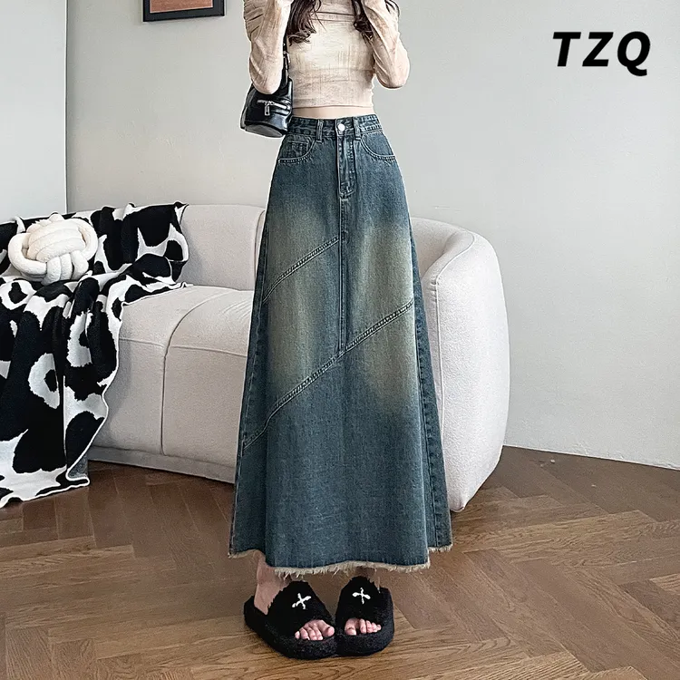 复古牛仔半身裙女款爆款2025新款高腰垂感开叉毛边a字包臀长裙子