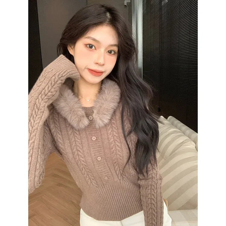 法式咖色毛毛v领绞花针织打底衫女秋冬气质毛衣内搭短款修身上衣