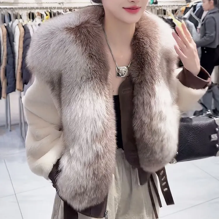 2025新款网红同款真皮皮毛一体狐狸毛领拉链短款减龄高级皮草外套