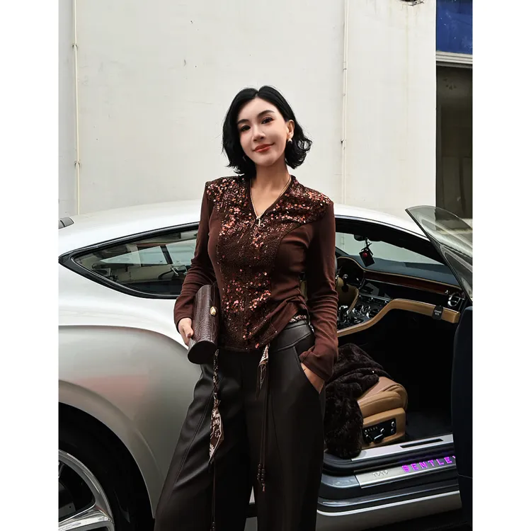 SONG-原创【闪奢华丽】冬季轻奢加厚保暖抓绒高级V领拼珠片显瘦上衣