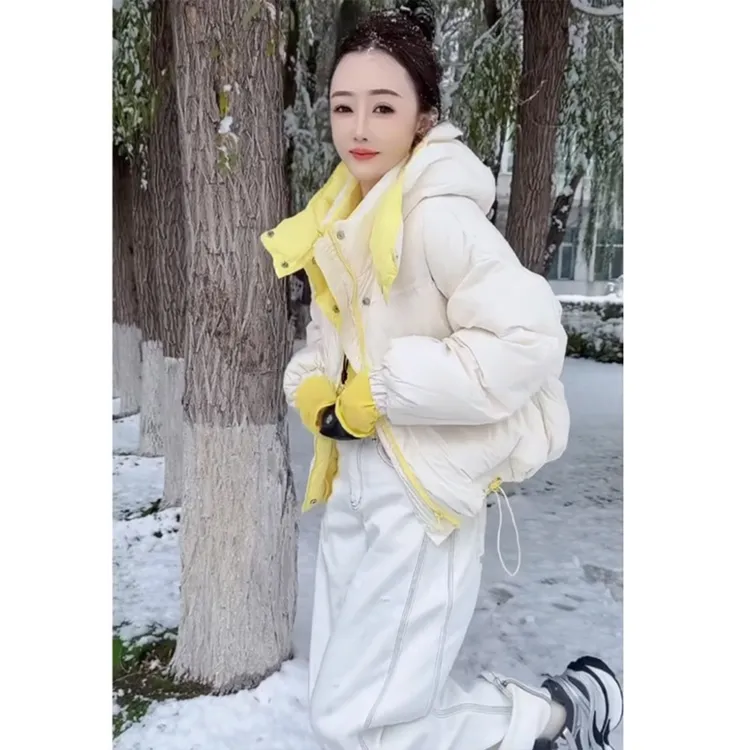 欧货2025冬季新款时尚减龄拼接撞色连帽短款加厚棉衣女洋气小棉袄