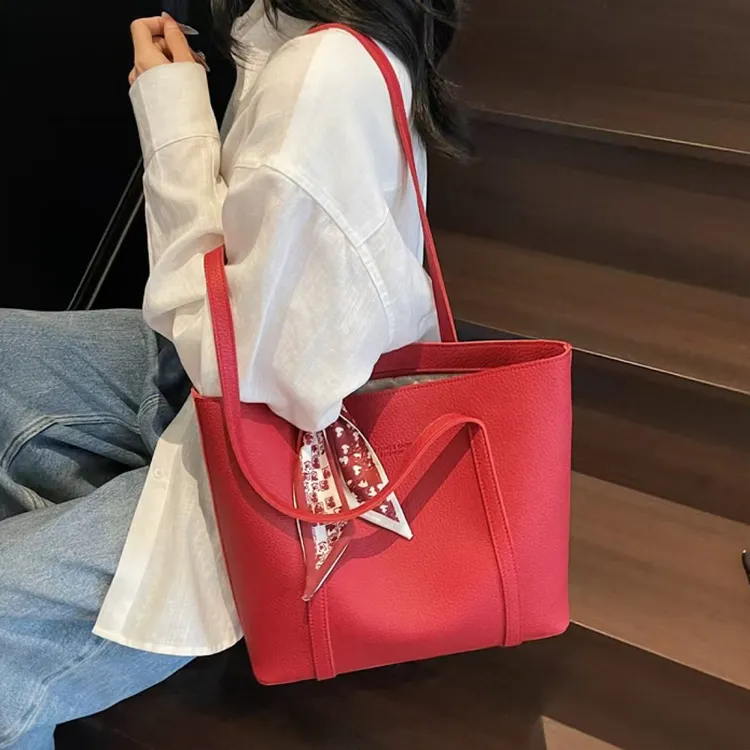 红色结婚新娘包婚包女2025新款高级感大容量通勤单肩托特包时尚