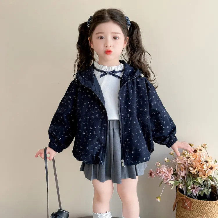 女童连帽外套春秋装新款儿童森系碎花上衣洋气宝宝韩版休闲夹克衫