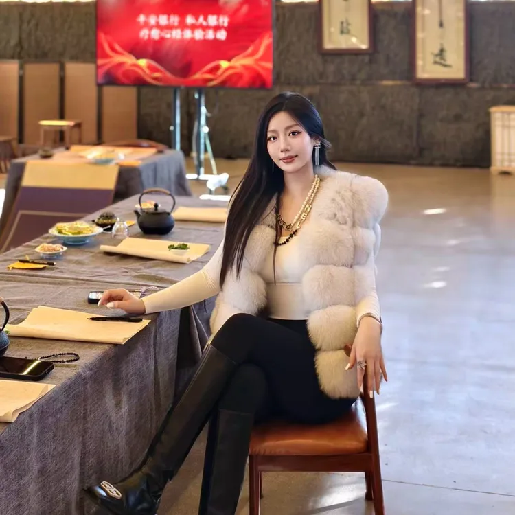 【Boney专属】[软糯立方]网红气质名媛狐狸毛夹革整皮百搭皮草马甲