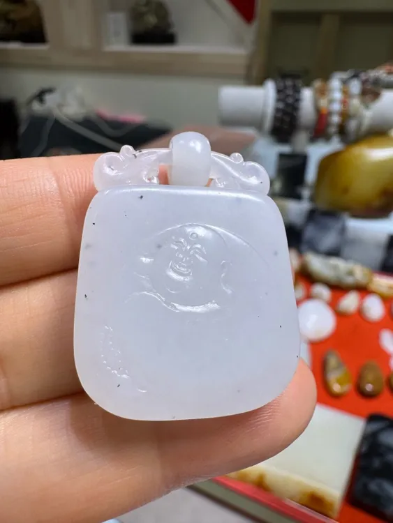 和田玉籽料精品佛牌
