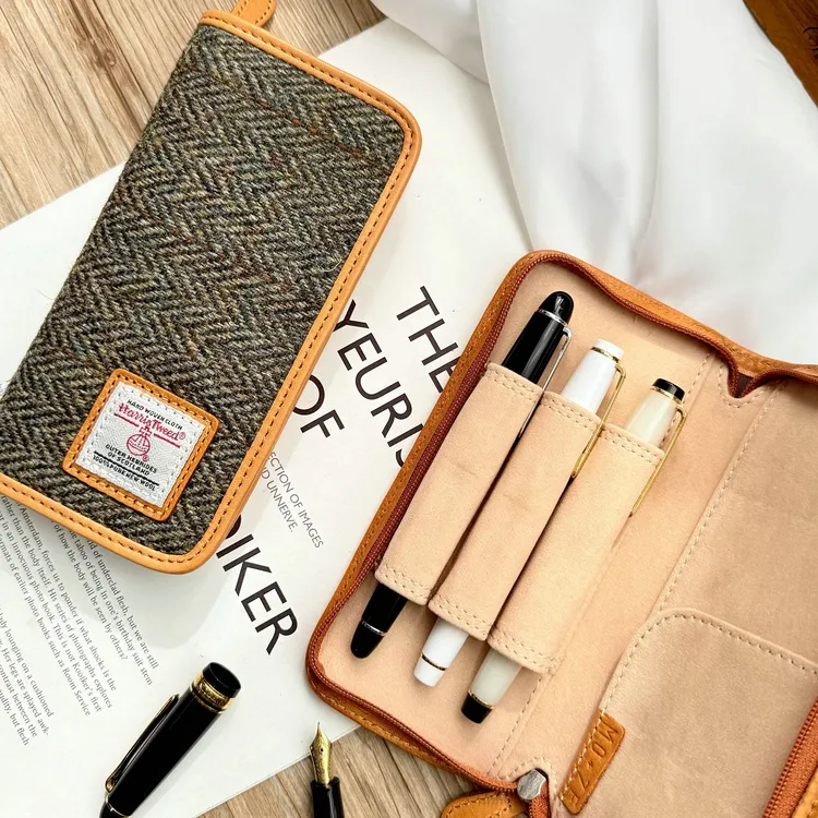 MOZE 哈里斯毛呢皮质笔袋笔包真皮复古多层三支装拉链款笔袋