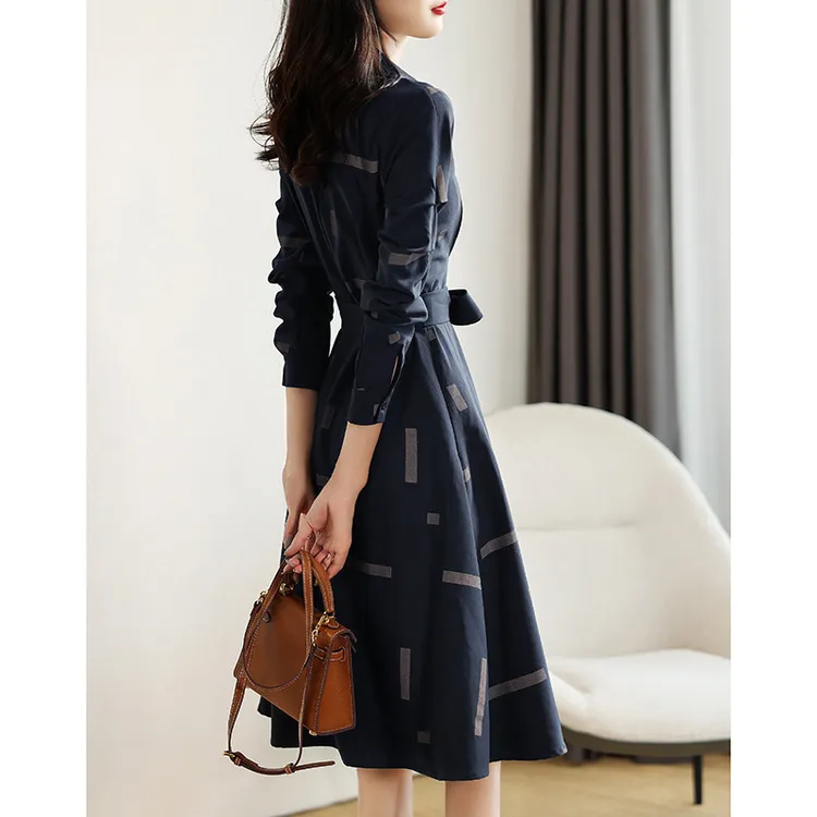 连衣裙2025年早春新款设计感小众收腰减龄轻奢气质别致衬衫连衣裙