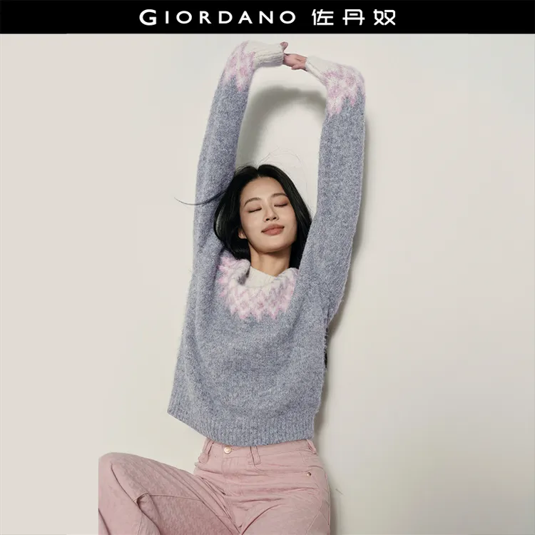 首发抢先5折【韩国明星同款】佐丹奴女装费尔岛提花圆领复古套头针织衫05355721