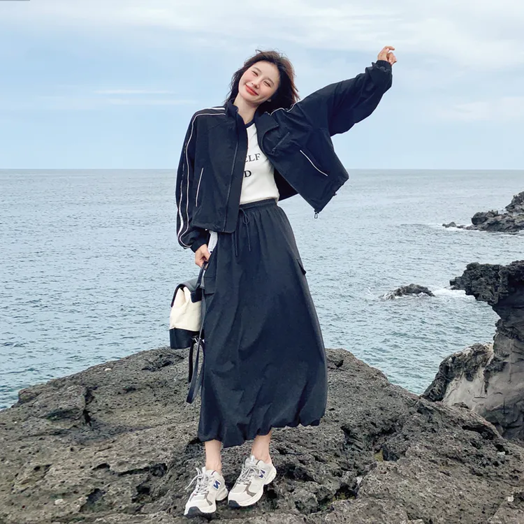 黑色工装风套装裙女秋季2025新款韩版宽松短款外套半身裙两件套女