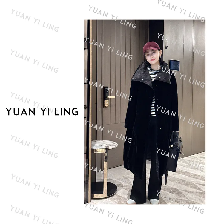 袁艺灵【威尔士】90白鹅绒双面可穿丝绒设计感羽绒服外套3055