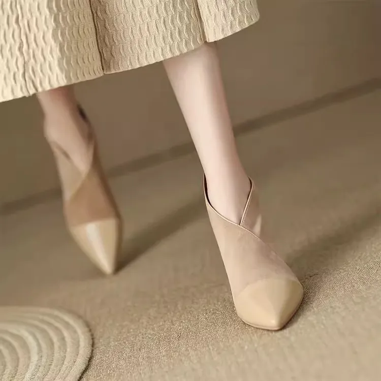 法式羊皮尖头细跟踝靴女秋冬裸色深口单鞋设计感真皮加绒高跟短靴