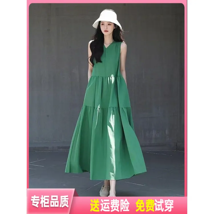 今年流行爆款绝美裙子高级感气质超好看多巴胺绿色无袖连衣裙女春