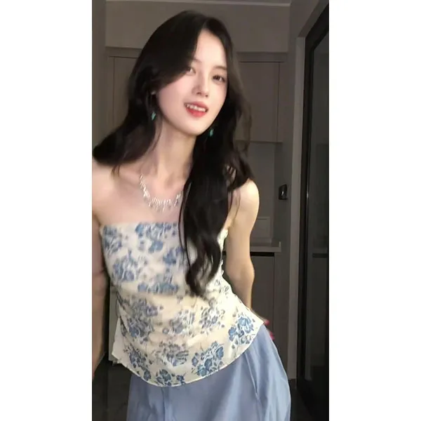 温柔度假风套装复古碎花抹胸吊带背心女夏季雾蓝色半身裙两件套潮