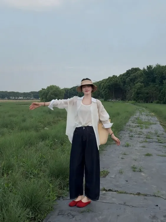 2025夏季新款韩系气质通勤穿搭防晒薄款衬衫吊带高腰阔腿裤三件套
