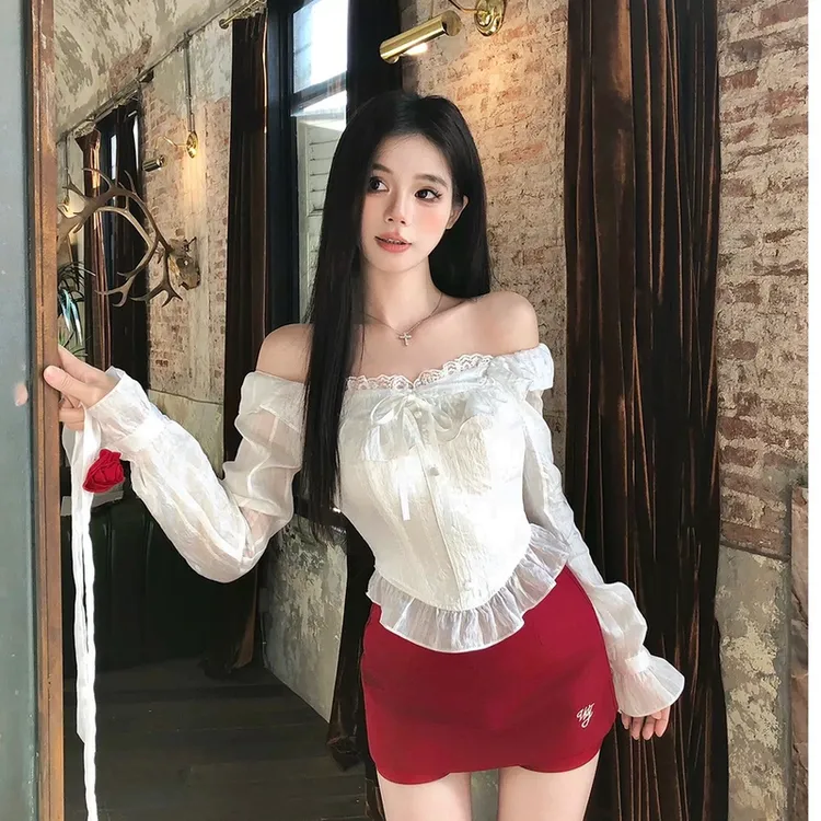 【炽热红玫】早春蕾丝拼接精致少女感上衣红色短款裙裤辣妹纯欲套装