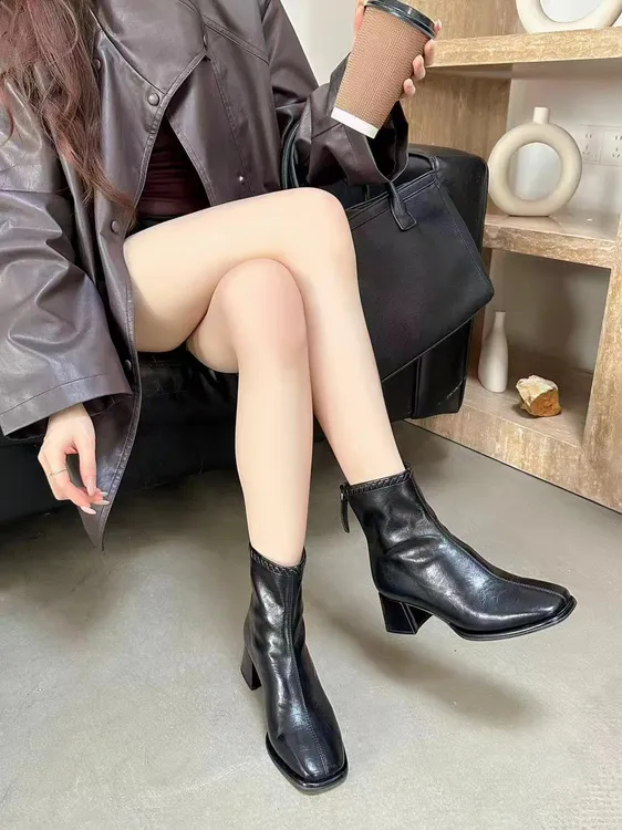 时装靴粗跟方头休闲英伦风加绒女鞋马丁靴百搭