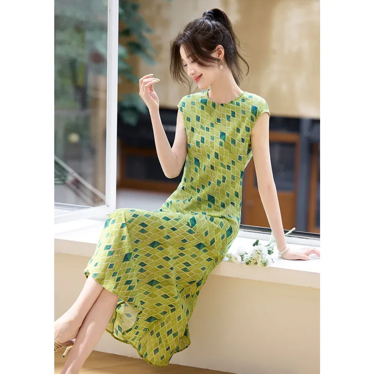 超显瘦收腰长款连衣裙25夏装新款气质优雅女人味印花A字裙无袖