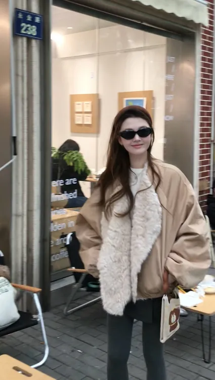 “三色云朵”重磅双面穿人造小湖羊欧貂绒毛毛外套