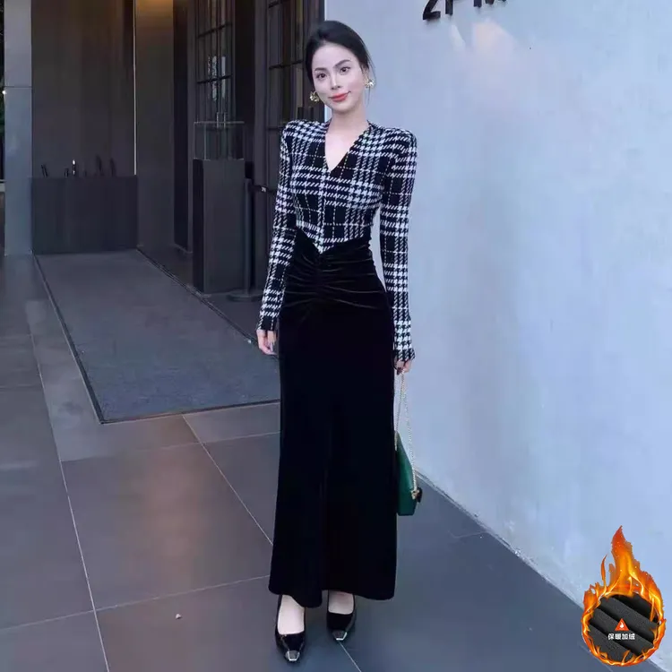 老钱风V领套头收腰常规长袖连衣裙名媛小香风冬季洋气裙子